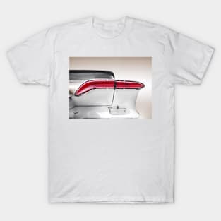 US American classic car 1958 taillight abstract T-Shirt